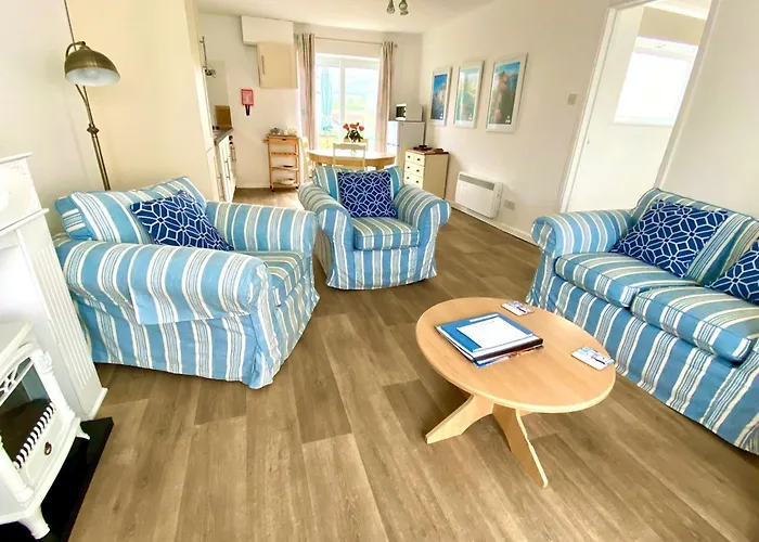 Golden Acre Jurassic Coastal Lodges ,Eype