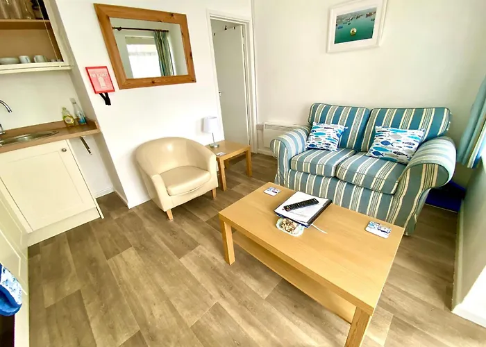 Golden Acre Jurassic Coastal Lodges ,Eype