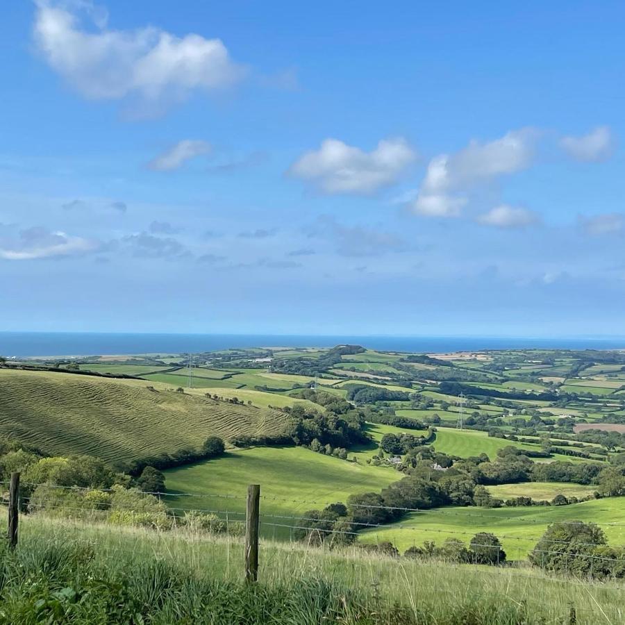 Golden Acre Jurassic Coastal ,eype Holiday home *